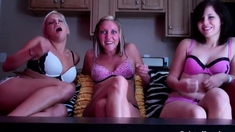 Amateur Blonde Teens Cock Sharing Threesome Fuck
